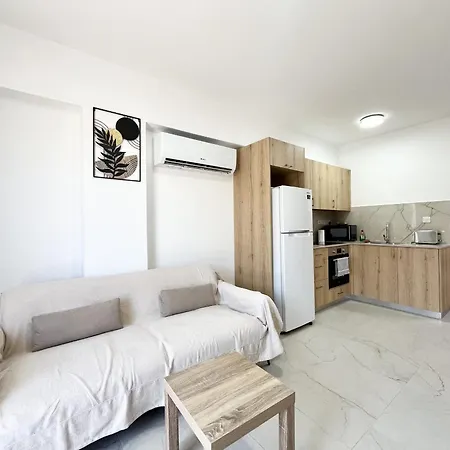 Finikoudes Nest 3 Larnaca