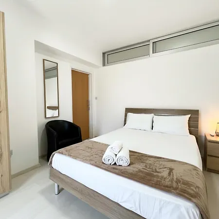Finikoudes Nest 3 Larnaca